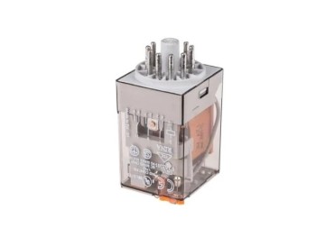 RELE INDUSTRIAL UNDECAL FINDER 220V AC 10A 3CO ENCHUFABLE